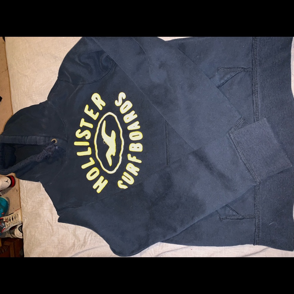 Hollister sweatshirt